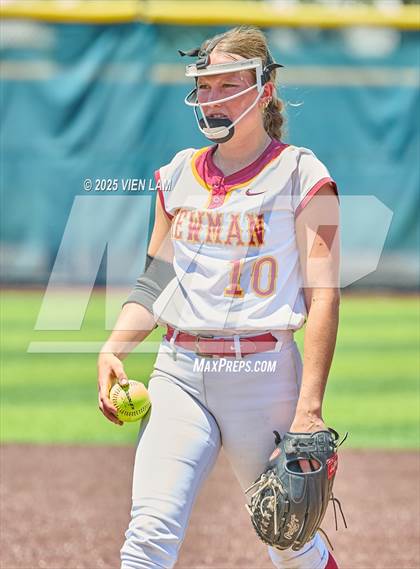 Thumbnail 3 in Carondelet vs. Cardinal Newman (CIF NCS Division 2 Final) photogallery.