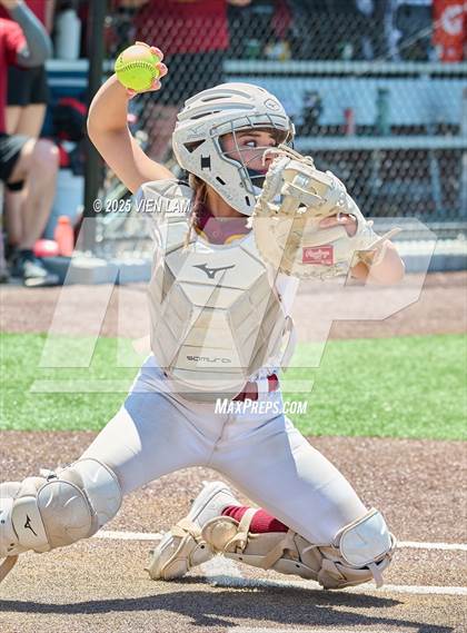 Thumbnail 3 in Carondelet vs. Cardinal Newman (CIF NCS Division 2 Final) photogallery.