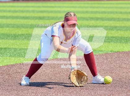 Thumbnail 2 in Carondelet vs. Cardinal Newman (CIF NCS Division 2 Final) photogallery.