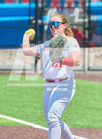Thumbnail 3 in Carondelet vs. Cardinal Newman (CIF NCS Division 2 Final) photogallery.