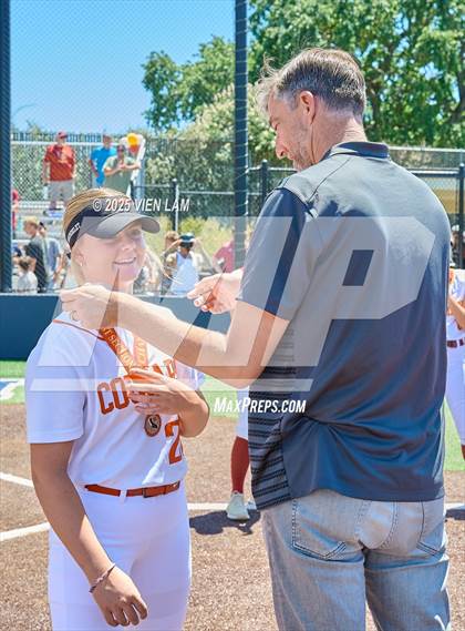 Thumbnail 3 in Carondelet vs. Cardinal Newman (CIF NCS Division 2 Final) photogallery.