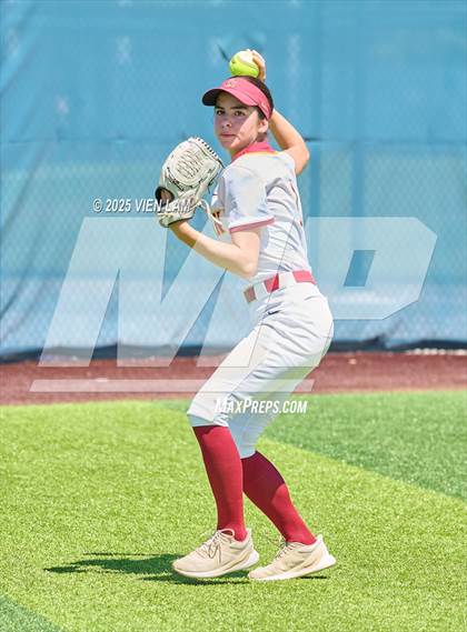 Thumbnail 2 in Carondelet vs. Cardinal Newman (CIF NCS Division 2 Final) photogallery.