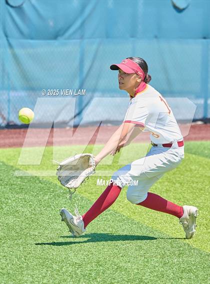 Thumbnail 2 in Carondelet vs. Cardinal Newman (CIF NCS Division 2 Final) photogallery.