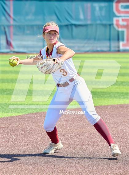 Thumbnail 3 in Carondelet vs. Cardinal Newman (CIF NCS Division 2 Final) photogallery.