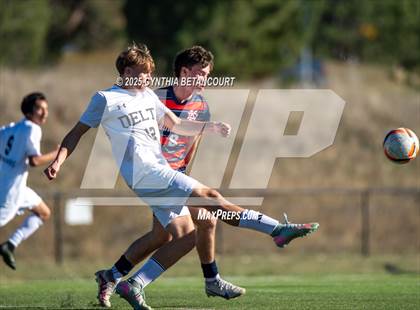 Thumbnail 1 in Kent Denver vs Delta (CHSAA 3A Round 1)) photogallery.