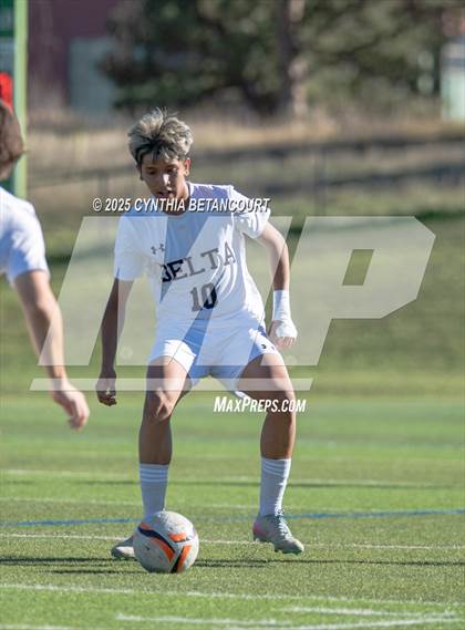 Thumbnail 3 in Kent Denver vs Delta (CHSAA 3A Round 1)) photogallery.