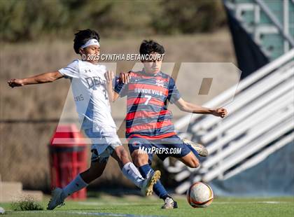 Thumbnail 2 in Kent Denver vs Delta (CHSAA 3A Round 1)) photogallery.