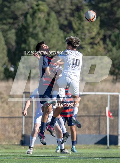 Thumbnail 3 in Kent Denver vs Delta (CHSAA 3A Round 1)) photogallery.