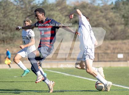 Thumbnail 3 in Kent Denver vs Delta (CHSAA 3A Round 1)) photogallery.