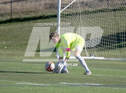 Thumbnail 2 in Kent Denver vs Delta (CHSAA 3A Round 1)) photogallery.