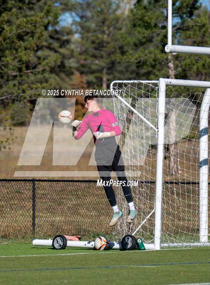 Thumbnail 2 in Kent Denver vs Delta (CHSAA 3A Round 1)) photogallery.