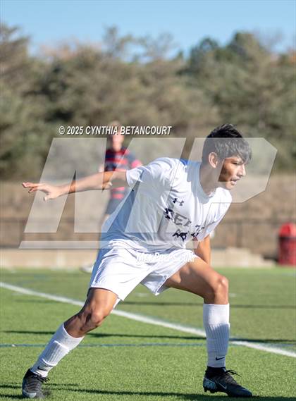 Thumbnail 3 in Kent Denver vs Delta (CHSAA 3A Round 1)) photogallery.