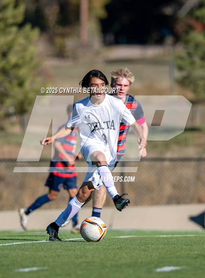 Thumbnail 2 in Kent Denver vs Delta (CHSAA 3A Round 1)) photogallery.