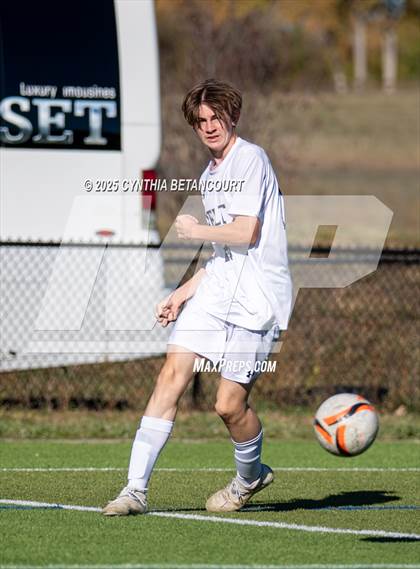 Thumbnail 2 in Kent Denver vs Delta (CHSAA 3A Round 1)) photogallery.