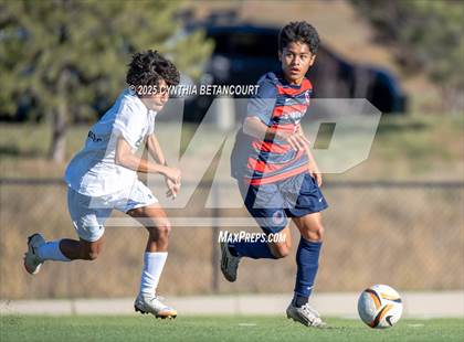 Thumbnail 3 in Kent Denver vs Delta (CHSAA 3A Round 1)) photogallery.