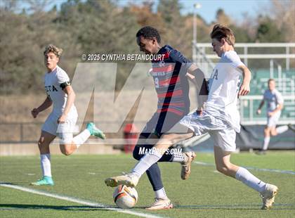 Thumbnail 1 in Kent Denver vs Delta (CHSAA 3A Round 1)) photogallery.