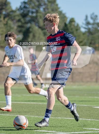 Thumbnail 1 in Kent Denver vs Delta (CHSAA 3A Round 1)) photogallery.