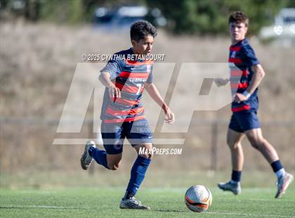 Thumbnail 1 in Kent Denver vs Delta (CHSAA 3A Round 1)) photogallery.