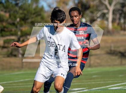 Thumbnail 2 in Kent Denver vs Delta (CHSAA 3A Round 1)) photogallery.