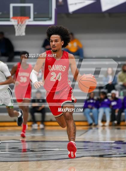 Thumbnail 1 in Cathedral vs. Evansville Bosse (Sneakers for Santa Shootout) photogallery.