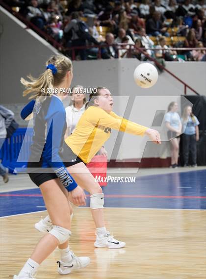 Thumbnail 3 in Rye vs. Lyons (CHSAA 2A First Round) photogallery.