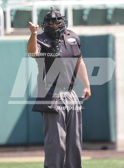 Thumbnail 3 in Skyridge vs. Pleasant Grove (UHSAA 6A Bracket Play) photogallery.