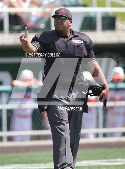 Thumbnail 3 in Skyridge vs. Pleasant Grove (UHSAA 6A Bracket Play) photogallery.