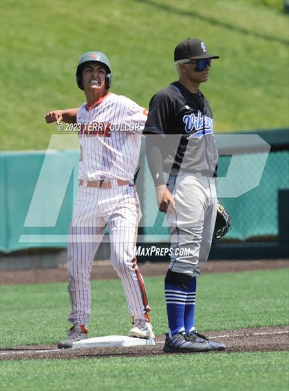 Thumbnail 3 in Skyridge vs. Pleasant Grove (UHSAA 6A Bracket Play) photogallery.