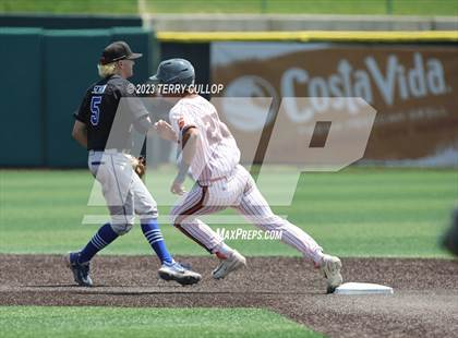 Thumbnail 2 in Skyridge vs. Pleasant Grove (UHSAA 6A Bracket Play) photogallery.