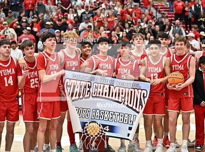Thumbnail 1 in  The Vanguard School vs Yuma (CHSAA 3A Final) photogallery.
