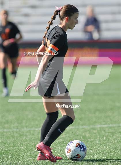 Thumbnail 3 in Ogden vs. Grantsville (UHSAA 3A Semi Final) photogallery.