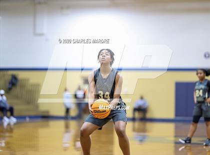 Thumbnail 1 in Overhills vs. Gray's Creek photogallery.