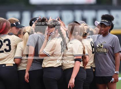 Thumbnail 3 in Sprayberry @ Lassiter photogallery.