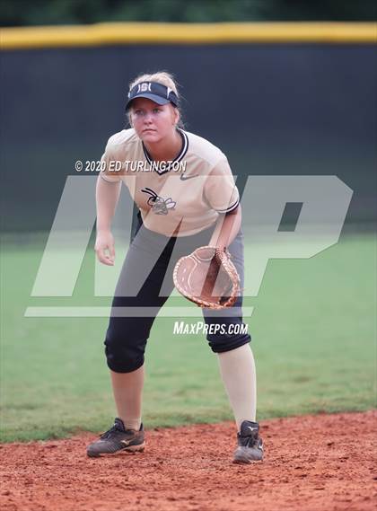 Thumbnail 1 in Sprayberry @ Lassiter photogallery.