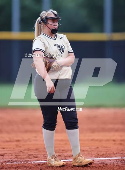 Thumbnail 1 in Sprayberry @ Lassiter photogallery.