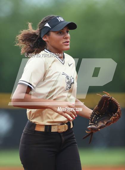Thumbnail 2 in Sprayberry @ Lassiter photogallery.