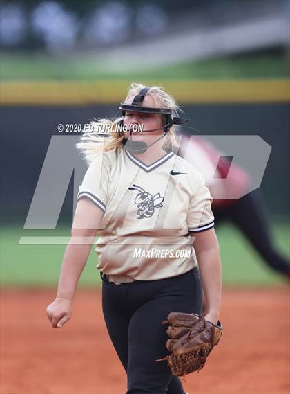 Thumbnail 3 in Sprayberry @ Lassiter photogallery.