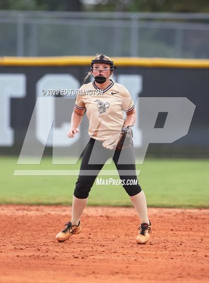 Thumbnail 3 in Sprayberry @ Lassiter photogallery.