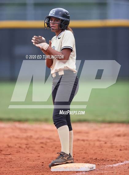 Thumbnail 3 in Sprayberry @ Lassiter photogallery.