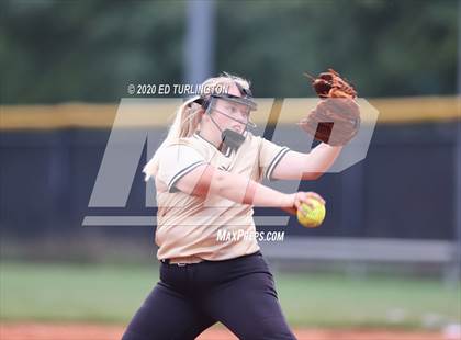 Thumbnail 2 in Sprayberry @ Lassiter photogallery.