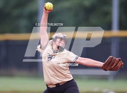 Thumbnail 3 in Sprayberry @ Lassiter photogallery.