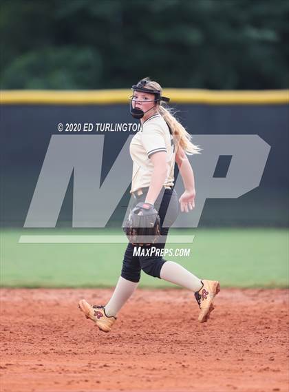 Thumbnail 1 in Sprayberry @ Lassiter photogallery.