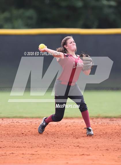 Thumbnail 3 in Sprayberry @ Lassiter photogallery.