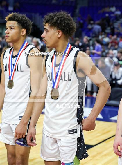 Thumbnail 2 in Randall vs. Silsbee (UIL 4A Basketball Semifinal Medal Ceremony) photogallery.