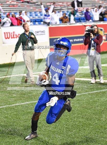 Thumbnail 1 in Mountain Pine vs. Strong (AAA 8 on 8 Final) photogallery.