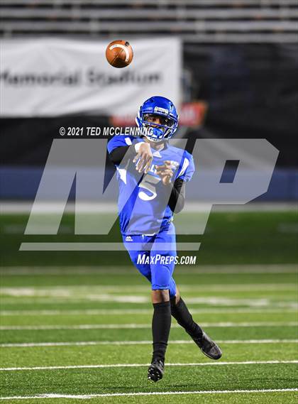 Thumbnail 3 in Mountain Pine vs. Strong (AAA 8 on 8 Final) photogallery.