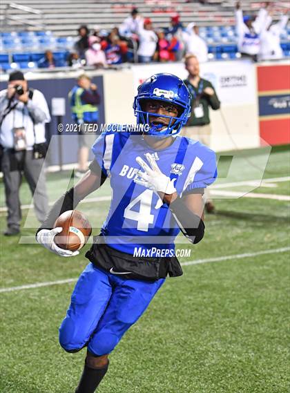 Thumbnail 2 in Mountain Pine vs. Strong (AAA 8 on 8 Final) photogallery.