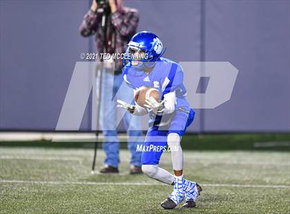 Thumbnail 3 in Mountain Pine vs. Strong (AAA 8 on 8 Final) photogallery.