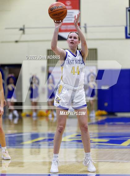Thumbnail 2 in New Haven @ East Noble photogallery.