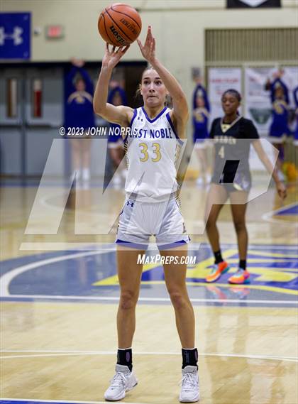 Thumbnail 3 in New Haven @ East Noble photogallery.